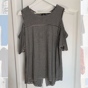 Black white cold shoulder tank LARGE with back slit